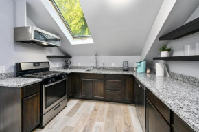 Stunning 3BR Montrose Apr Near MedCenter